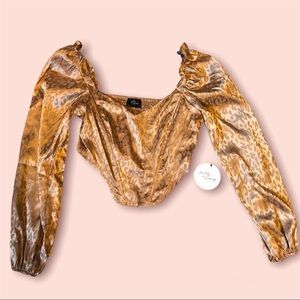 NEW WITH TAGS milk & honey cropped corset leopard print top